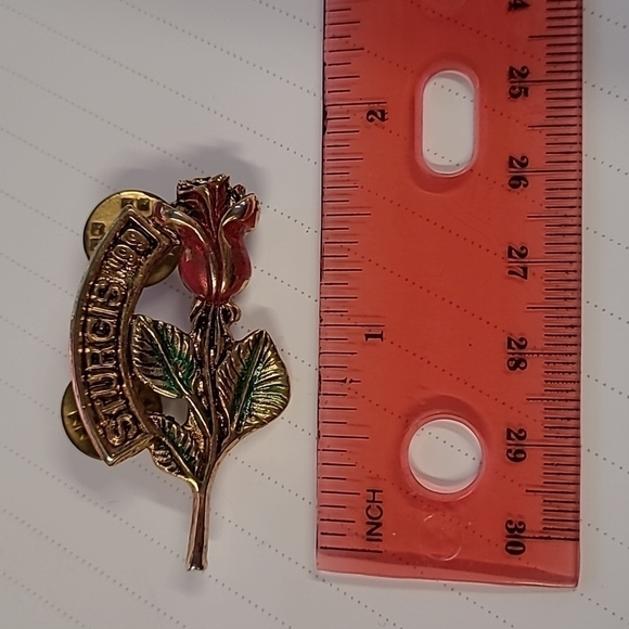 Sturgis Motorcycle Rally Rose Brass Pin 1999  - Centrifugal Vintage - Picture 5 of 6